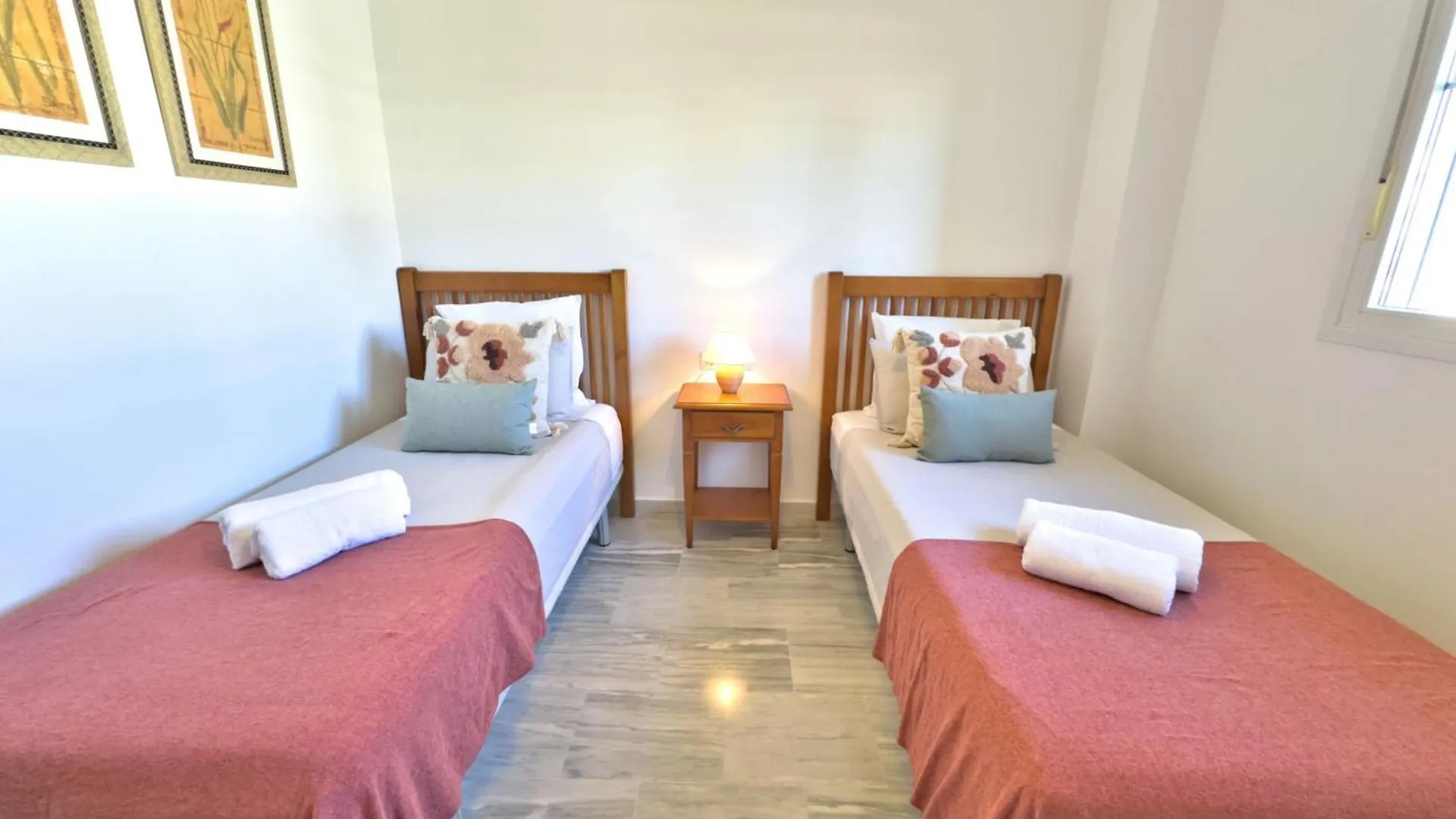 Apartamento En Zona Cabopino Marbella 0*,  Espanha