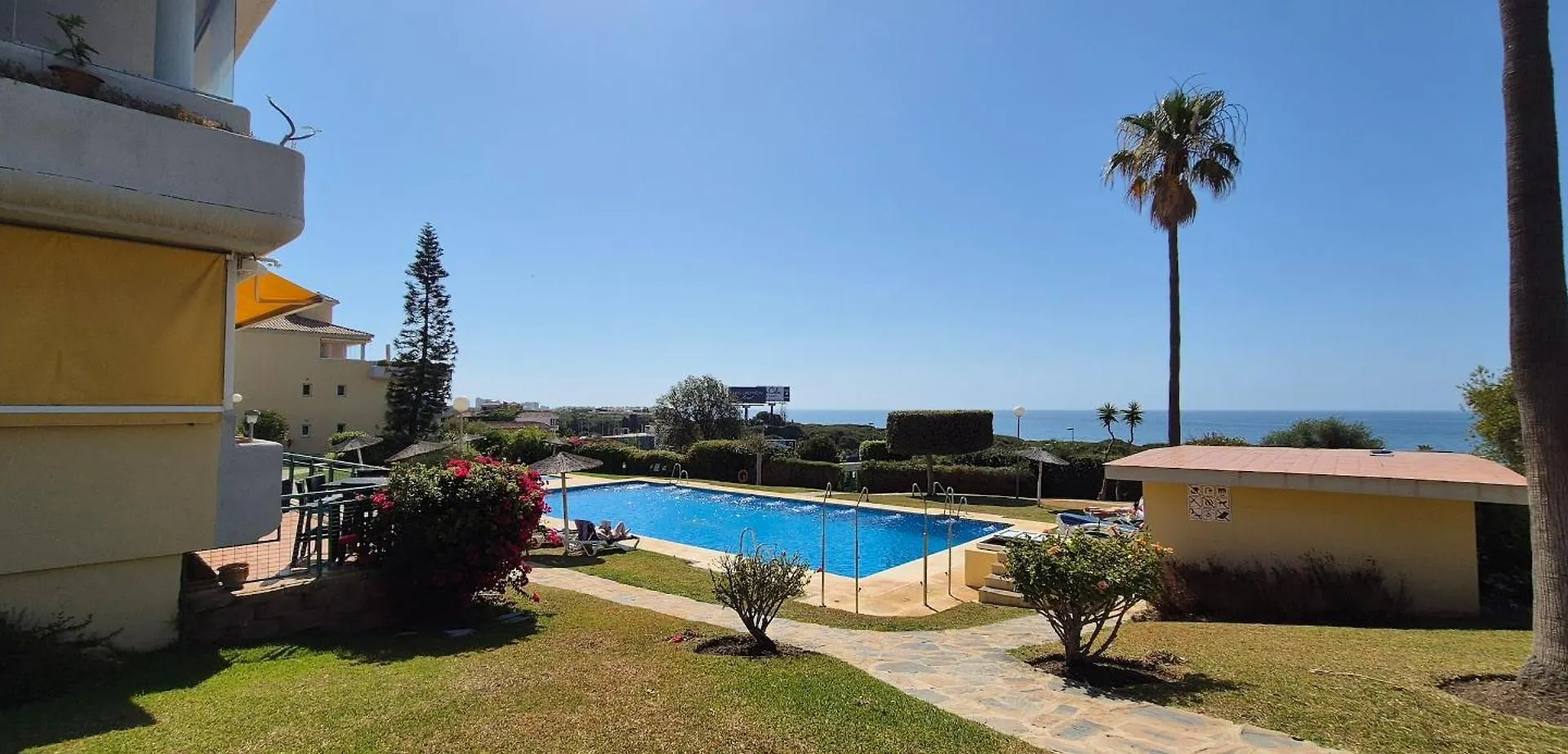 Apartamento En Zona Cabopino Marbella 0*,